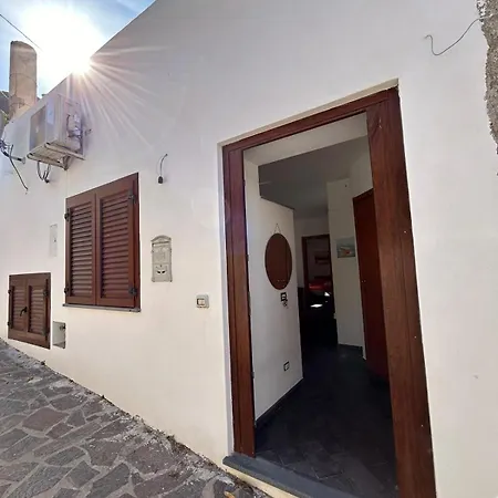 Casa Libeccio Canneto Апартаменты Липари